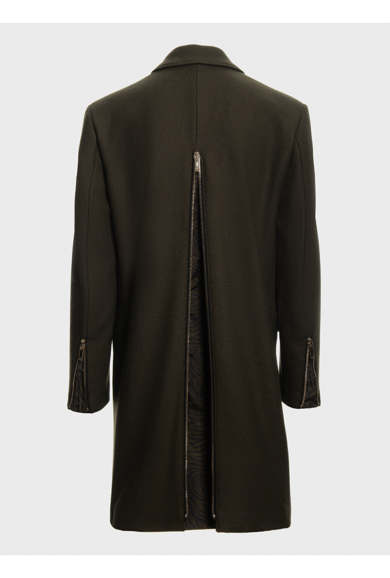 Coat with zip details
