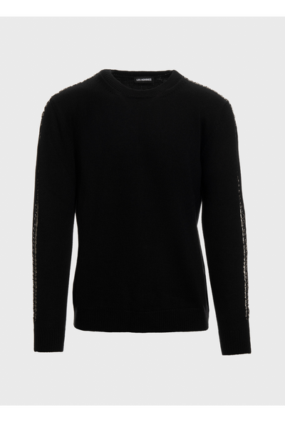 Roundneck with rings on shoulder