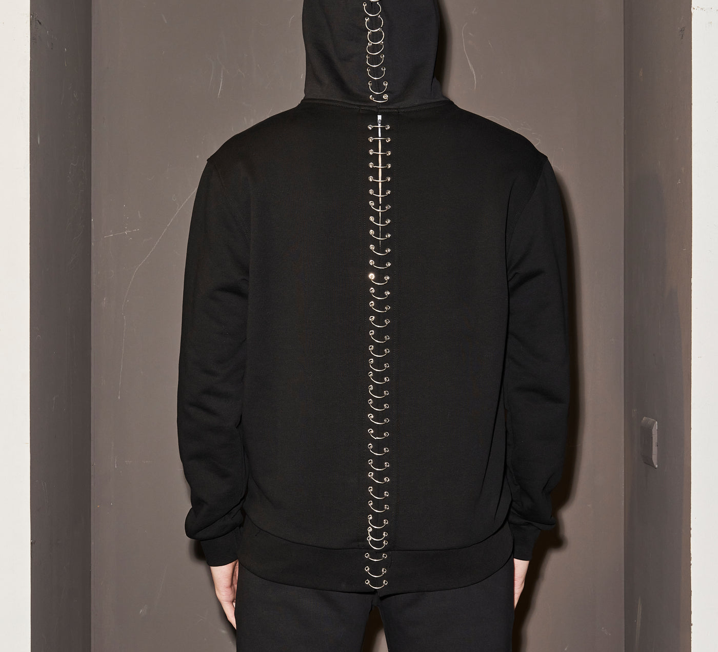 LHB2521010  Full zip Back Piercing Sweatshirt